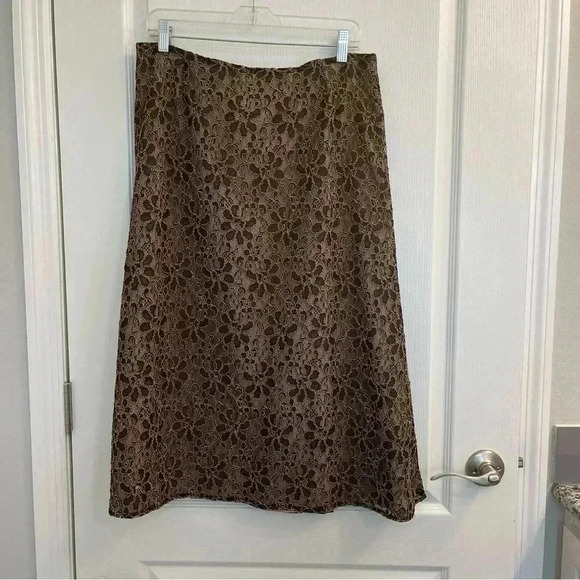 Collin Creek Dresses & Skirts - Embroidered Floral Lined Skirt by Collin Creek
